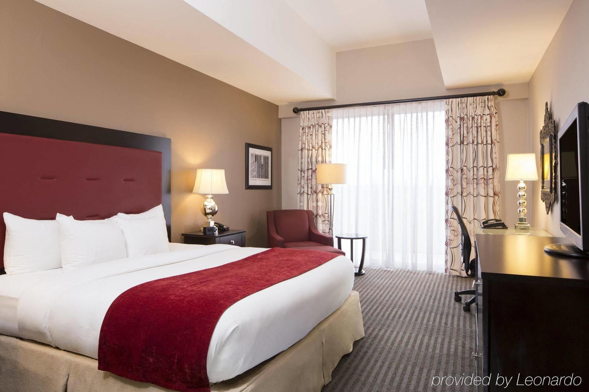 Doubletree By Hilton Hotel Raleigh - Brownstone - University Εξωτερικό φωτογραφία
