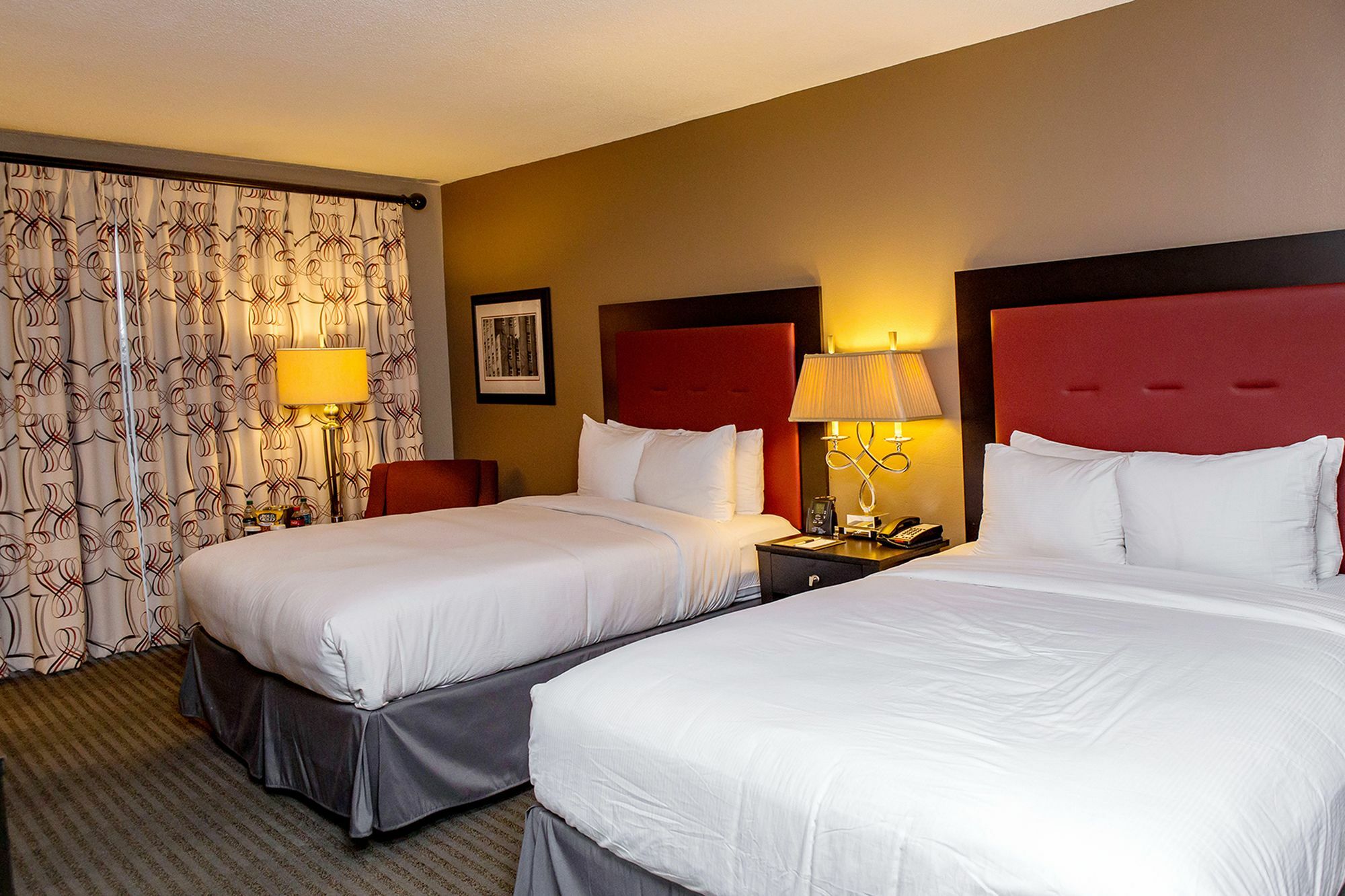 Doubletree By Hilton Hotel Raleigh - Brownstone - University Εξωτερικό φωτογραφία