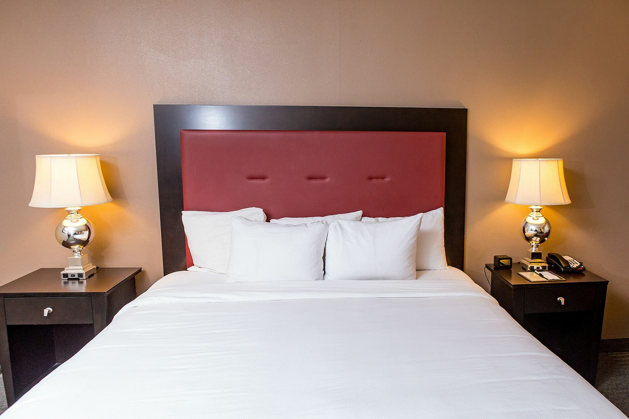 Doubletree By Hilton Hotel Raleigh - Brownstone - University Εξωτερικό φωτογραφία