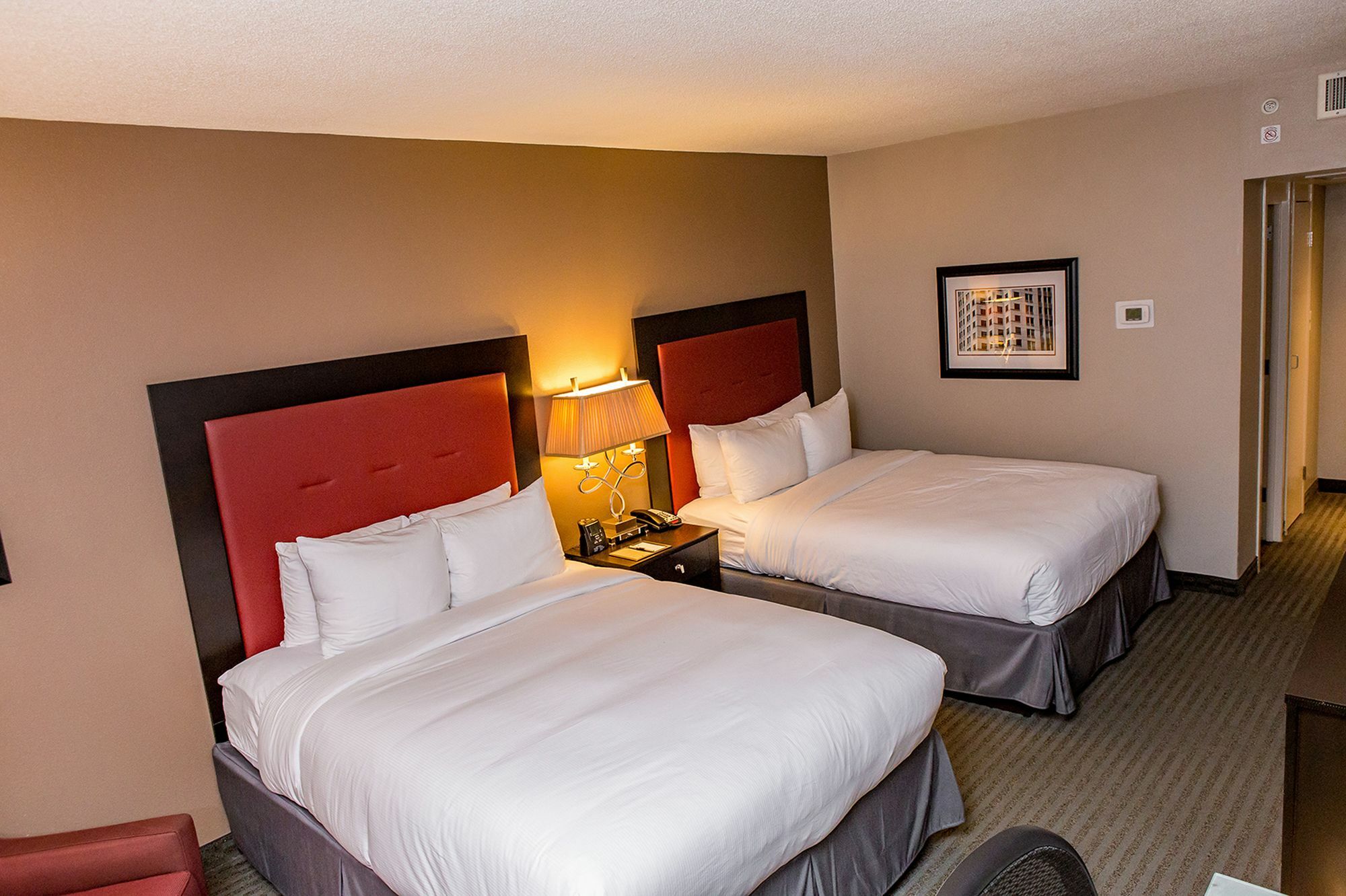 Doubletree By Hilton Hotel Raleigh - Brownstone - University Εξωτερικό φωτογραφία