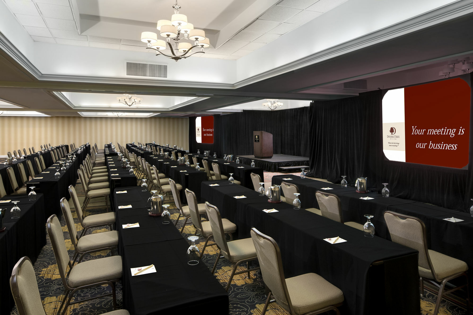 Doubletree By Hilton Hotel Raleigh - Brownstone - University Εξωτερικό φωτογραφία