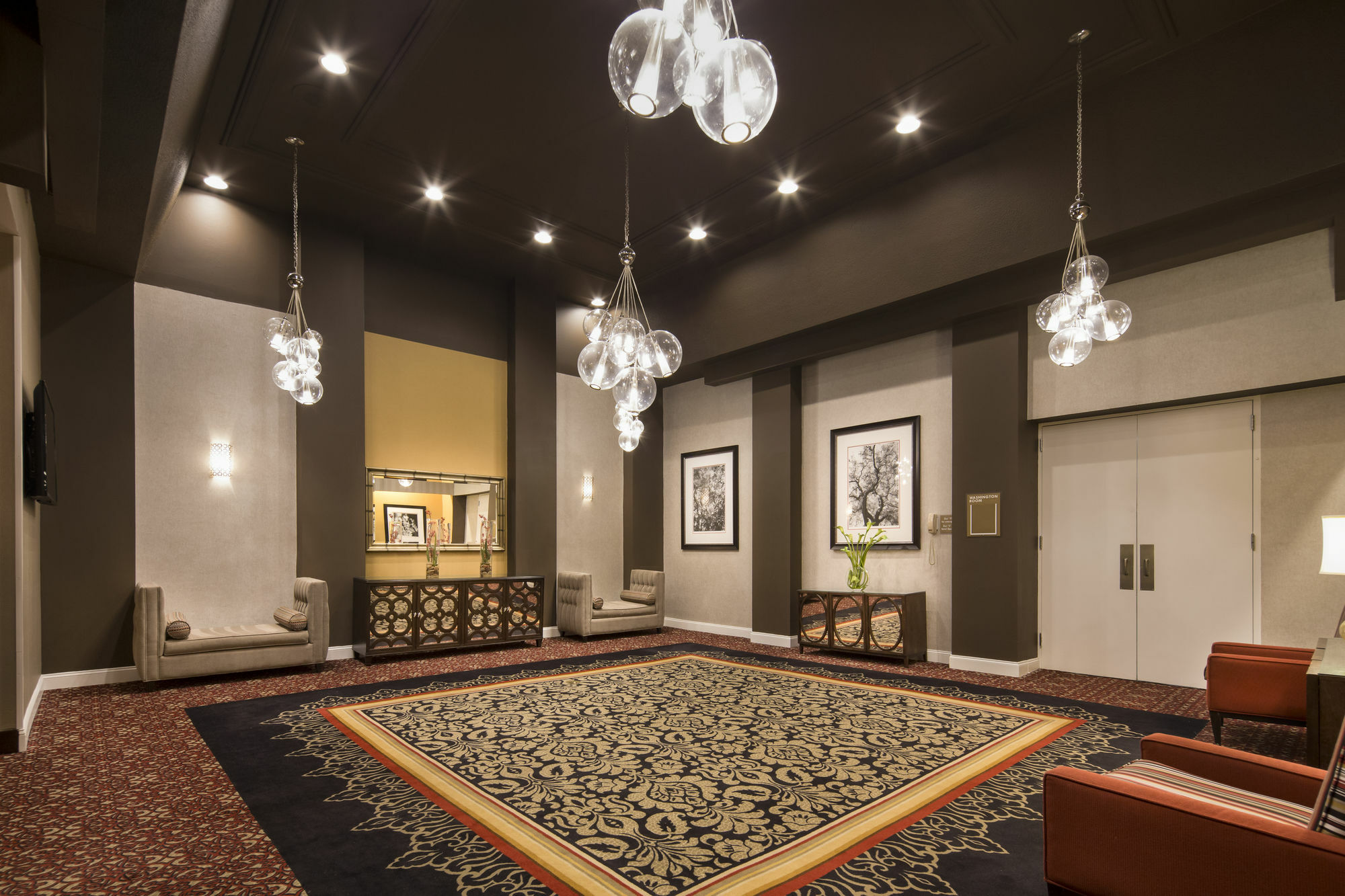 Doubletree By Hilton Hotel Raleigh - Brownstone - University Εξωτερικό φωτογραφία
